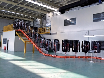 昌邑地轨垂直链输送线