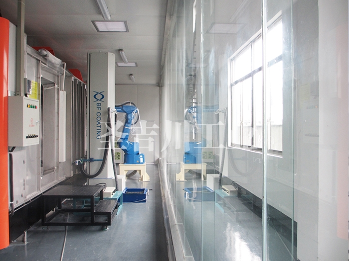 Reciprocating elevator and robot automatic powder spraying system