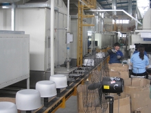 Non-stick pan Teflon paint spraying line