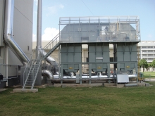 Three-chamber RTO exhaust gas treatment system