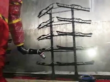 Air intake grille robot spraying line