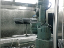 Internal and external decorative strip robot spraying ground rail product line